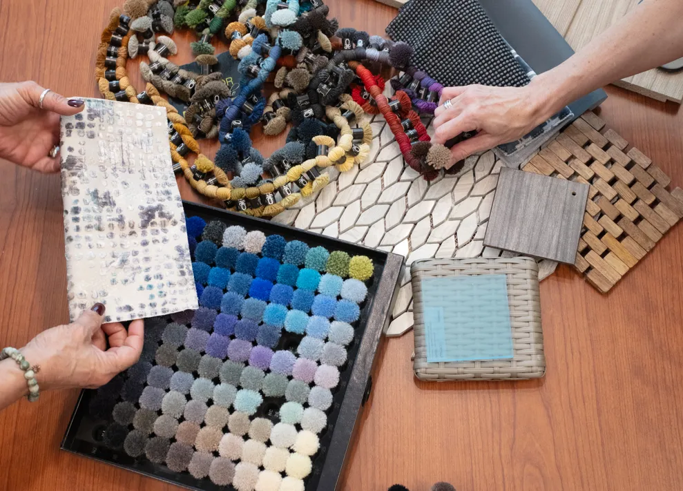 Hands and swatches